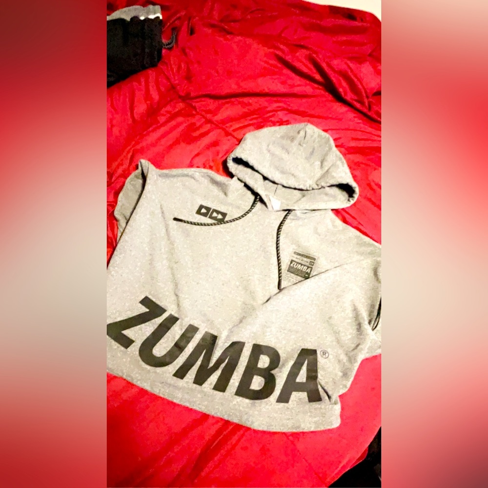 Zumba crop hoodie size small